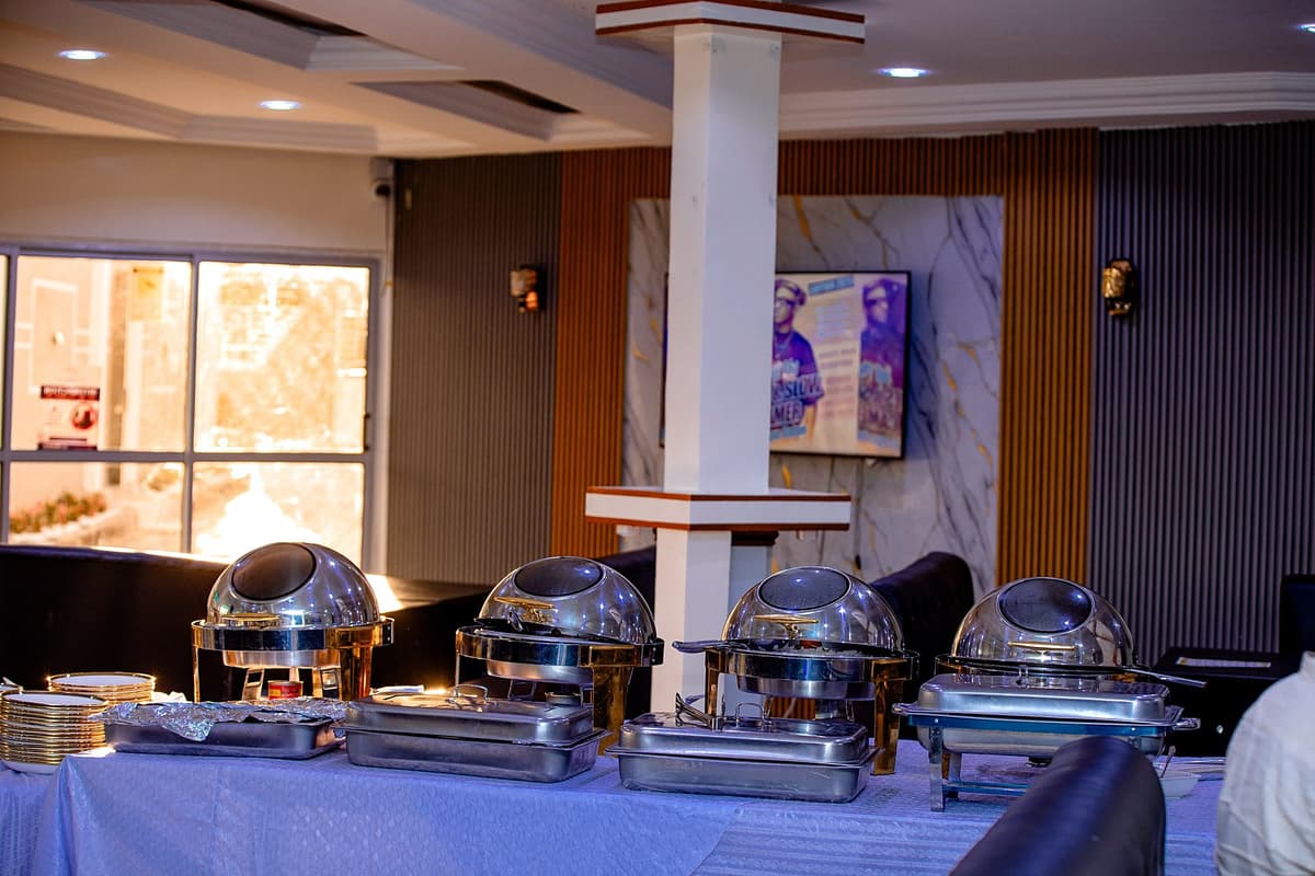 Buffet du restaurant du Complexe Shalome Hôtel